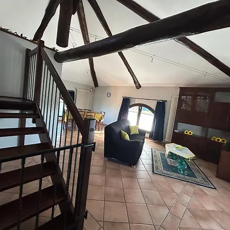 Cascina Santa Marta House