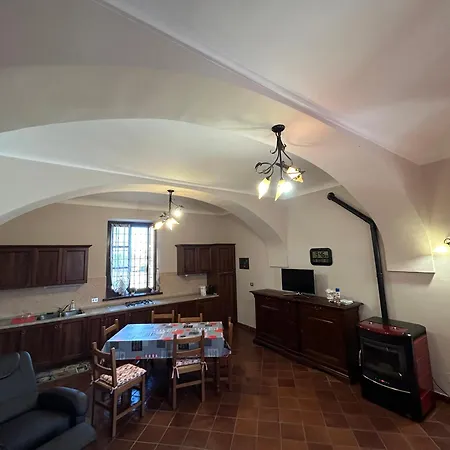 Cascina Santa Marta House *